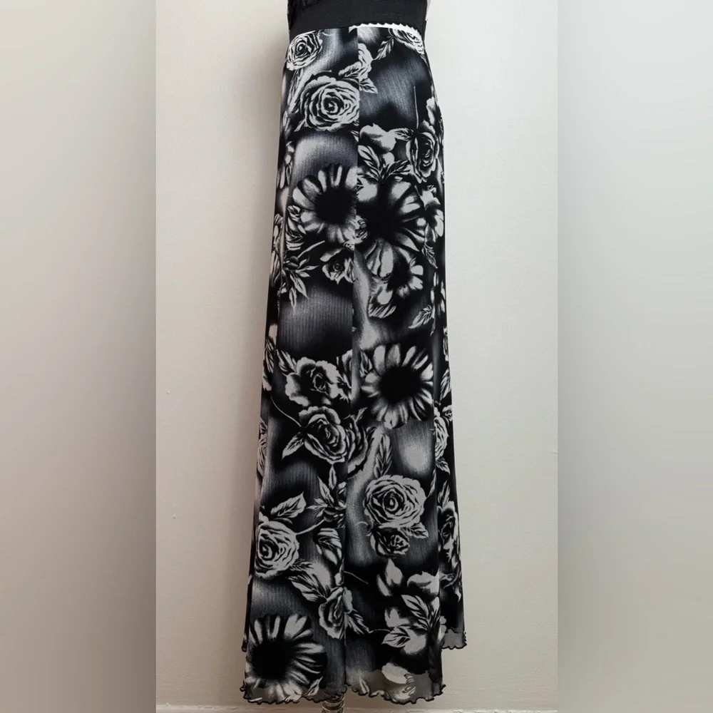 y2k Vintage Black White Dark Floral Rose Micro Mesh Lettuce Hem Skirt Small - Picture 5 of 10